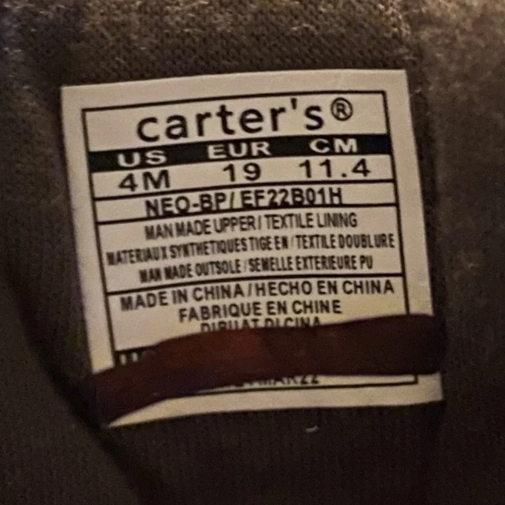 Carter’s Shoes Boys Size 4M Slip On‎ New With Out Tag Gray